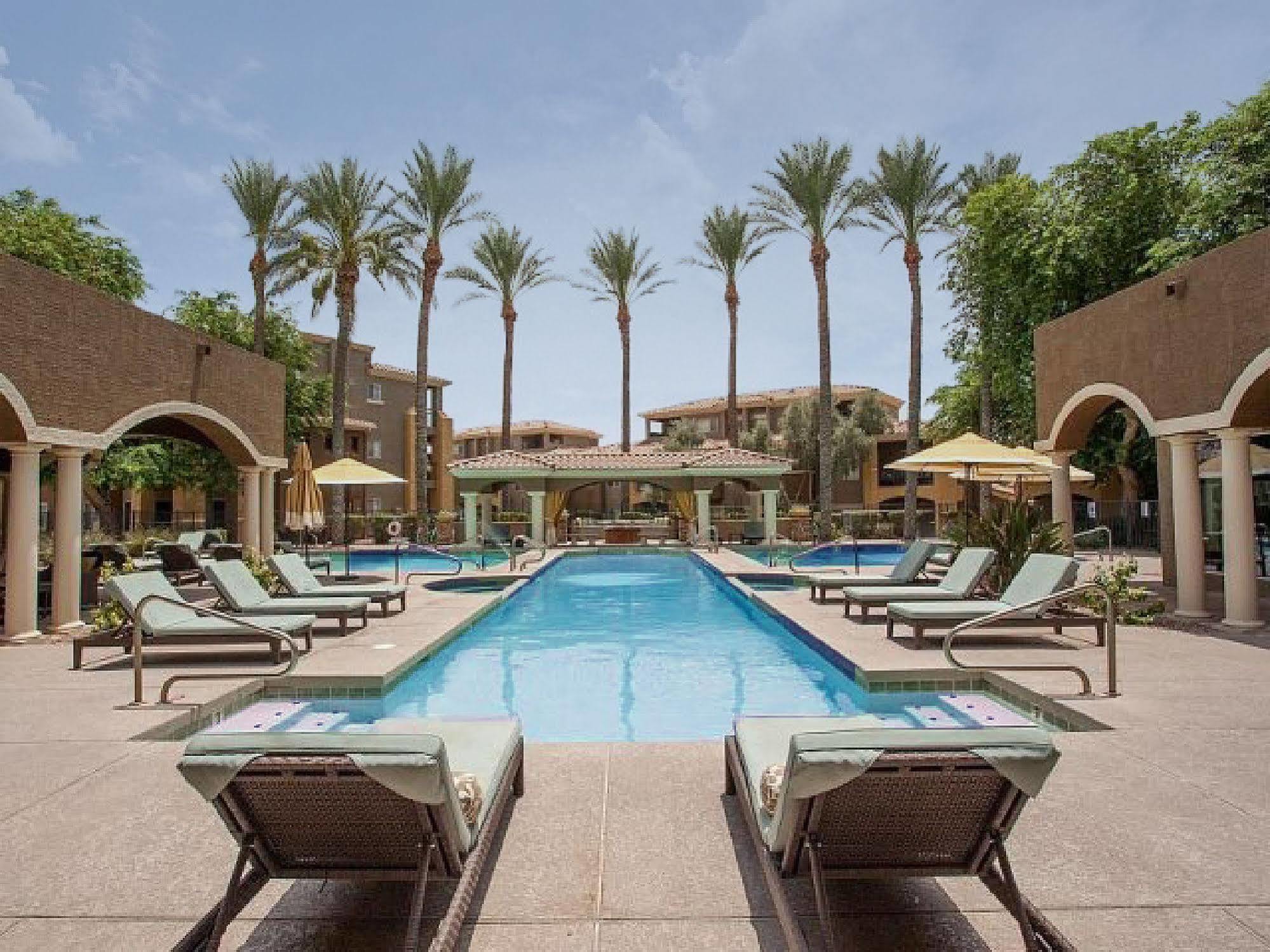 Luxury By Meridian Condoresorts- Apartahotel Scottsdale